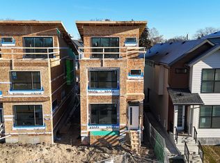 9635 85th St NW, Edmonton, AB T6C 3E3