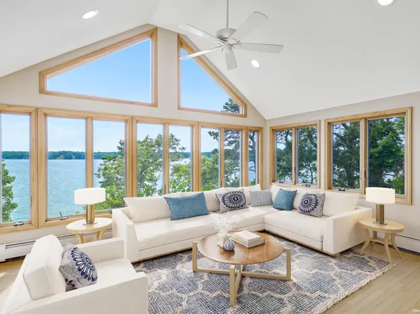 200 Wheeler Road, Mashpee, MA 02649