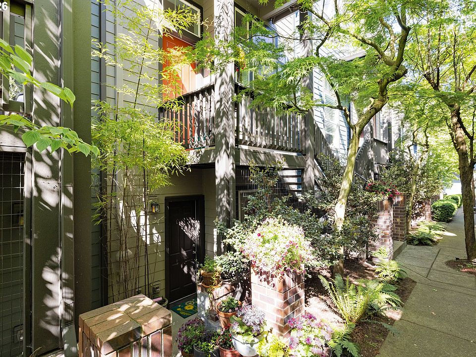 8818 SE 11th Ave, Portland, OR 97202 | Zillow