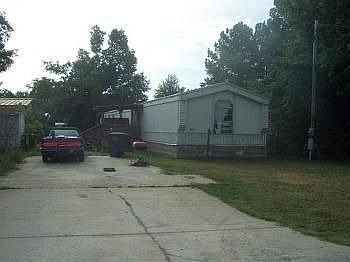 2nd image of 102 Hayes St