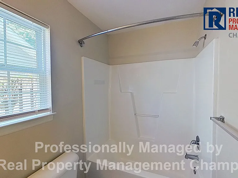 4222 Sunglow Dr — Photo 14