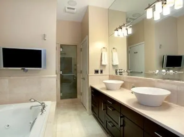 60 East 13th Street image 1 of 7