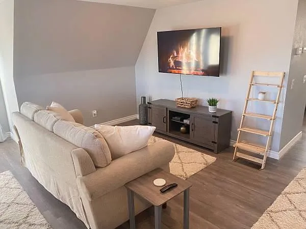1 bed, 1000 sqft, $2,650 — Photo 2