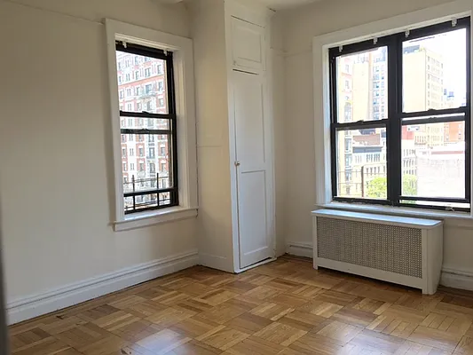 Rented by Metropolitan Equities | media 10