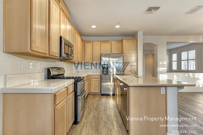 1003 Ferry Cir — Photo 12