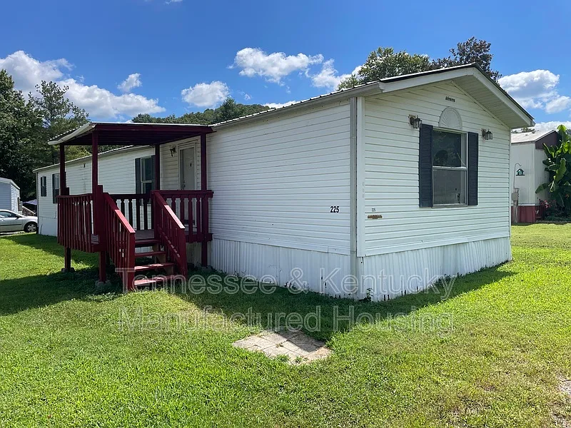 225 Hillsdale Estates Ln