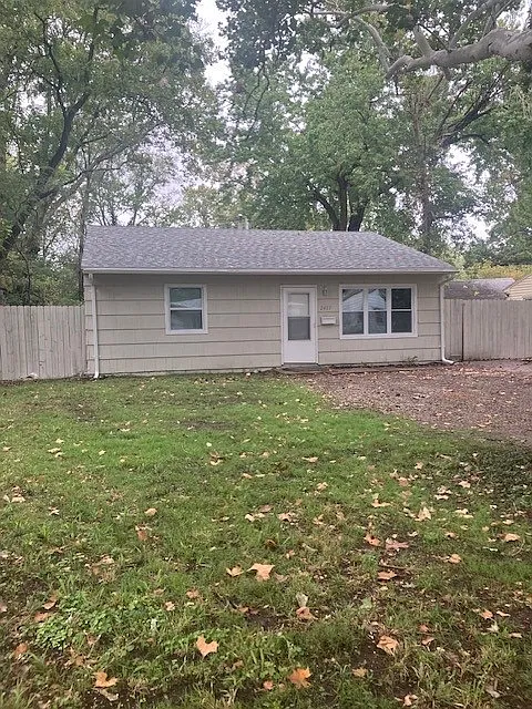 2407 SW Buchanan St