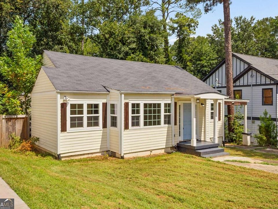 1st image of 2886 Joyce Ave