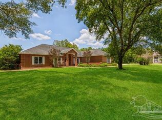 2847 Pebble Beach Dr, Navarre, FL 32566