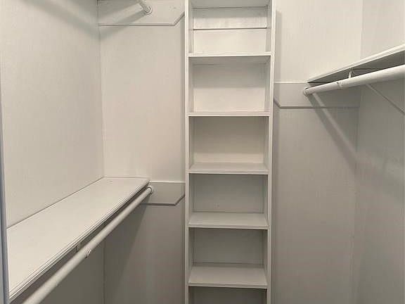 3rd image of 228 Oak Manor Dr #228