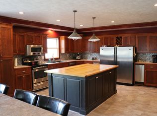 210 W 6th St, Hickman, NE 68372