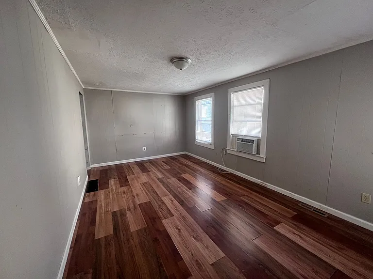 1217 Chestnut St — Photo 9