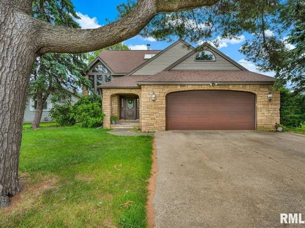 1220 S Main St, Morton, IL 61550