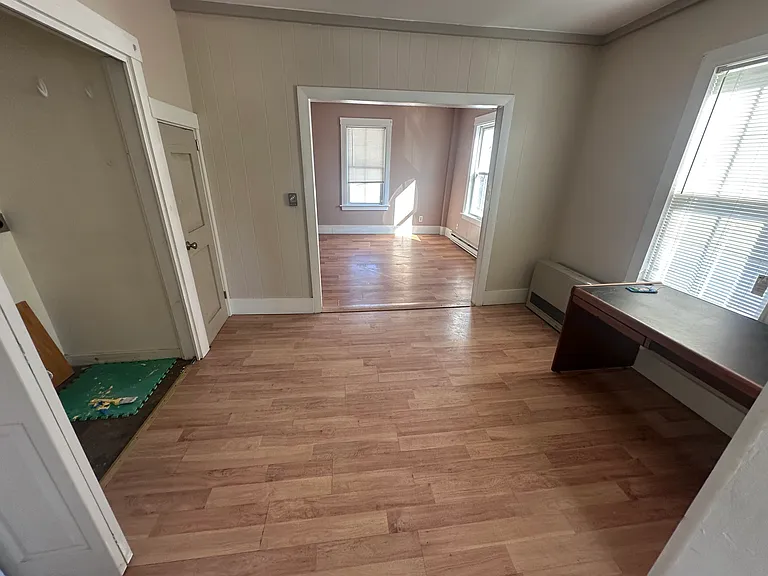 8 Bennett St — Photo 10