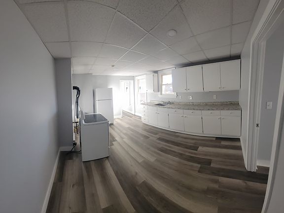 2nd image of 29 Pleasant Pl APT 3