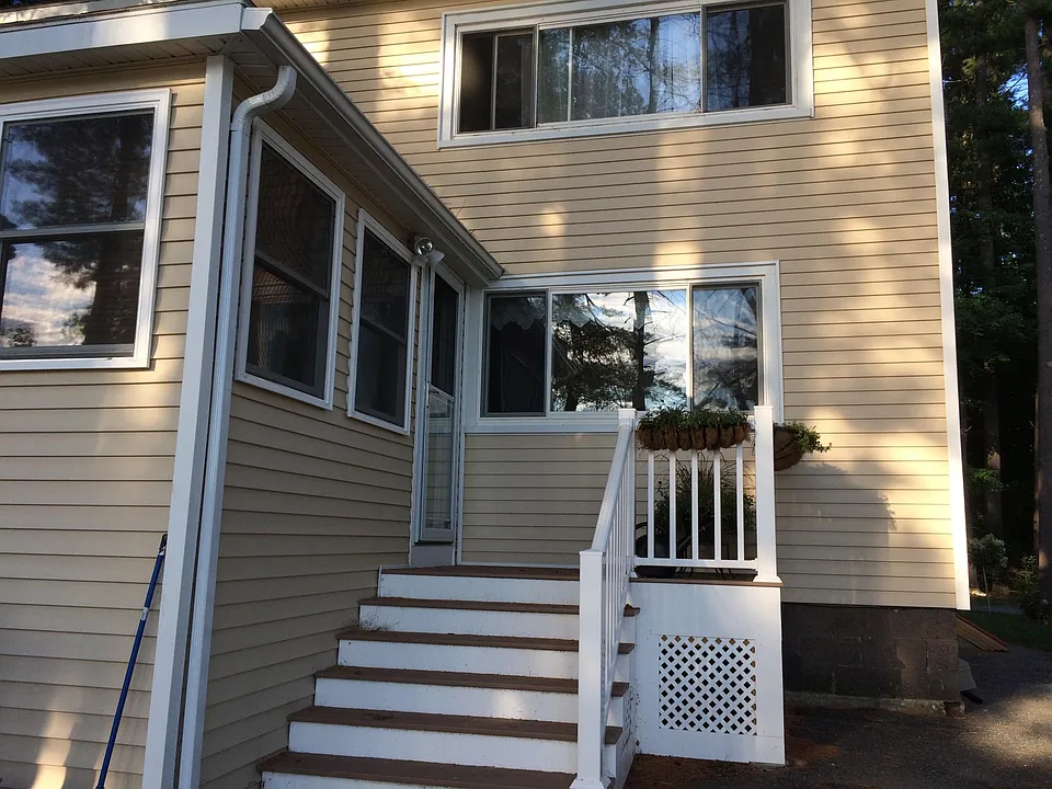 31 Ball Ave