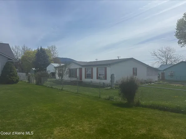 9164 N Reed Rd, Hayden Lake, ID 83835