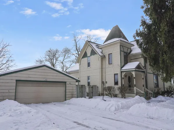 406 N Main St, Capac, MI 48014