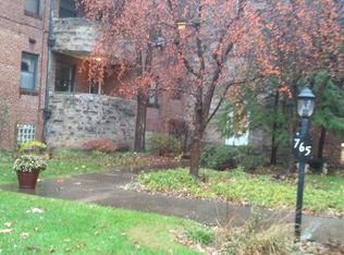 765 College St #107, Pittsburgh, PA 15232