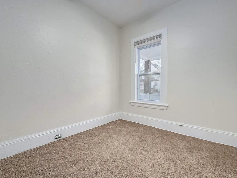 9701 Heath Ave — Photo 11