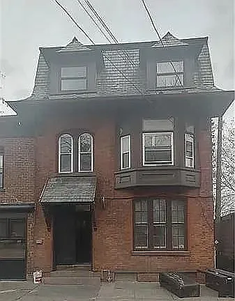 Building Photo - 119 S Clark St #2