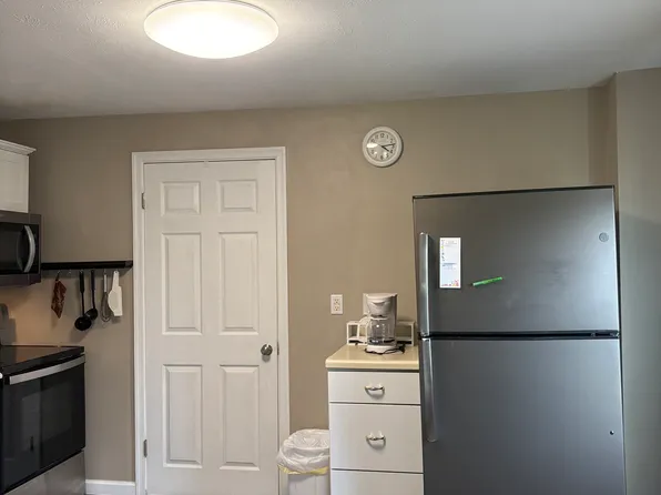 102 East Ave, Staunton, VA 24401