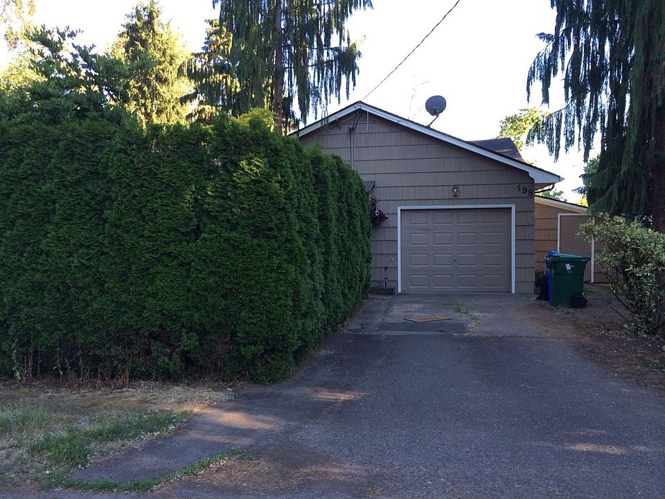 2nd image of 198 Harvey Ave