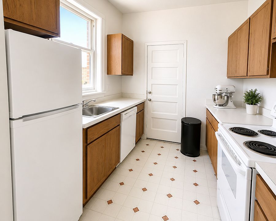 1st image of 3757 N Seminary Ave APT 3N