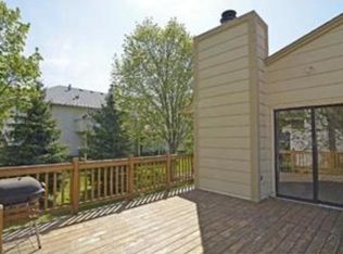 7285 Stewart Dr, Eden Prairie, MN 55346