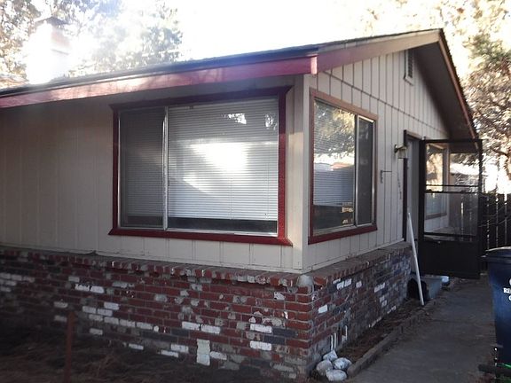 2nd image of 1618 SE Skylark Dr