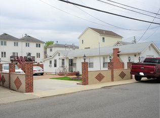 302 Hunter Ave, Staten Island, NY 10306