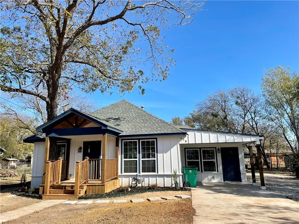 618 Monroe St, McGregor, TX 76657
