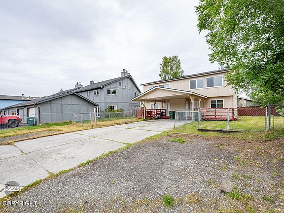 3rd image of 8931 Woodstock Cir