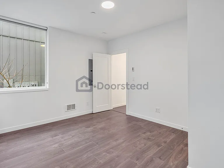 3070 SW Avalon Way #F — Photo 29