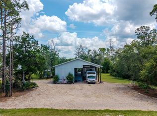 2 6th St NE, Steinhatchee, FL 32359