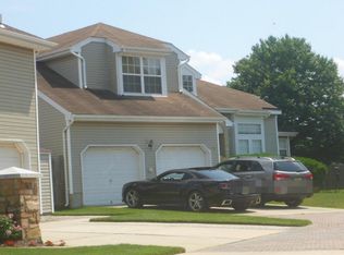28 Kentucky Way, Freehold, NJ 07728