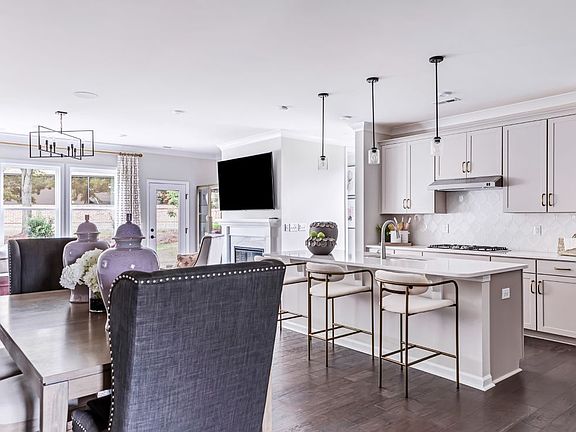 Ashburn- Residence 5- Kitchen