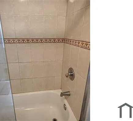 10516 Avalon Blvd — Photo 11