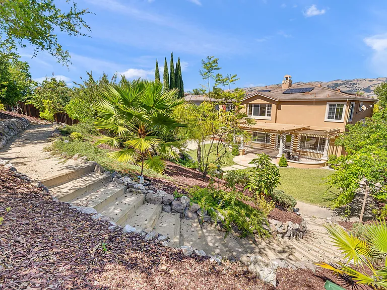 2144 Terrena Valley Dr — Photo 23