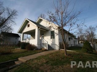 308 E 5th St, Mackinaw, IL