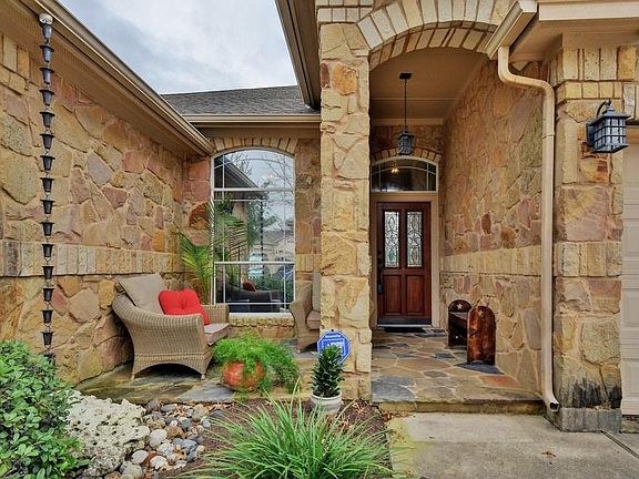 4th image of 2219 Settlers Park Loop