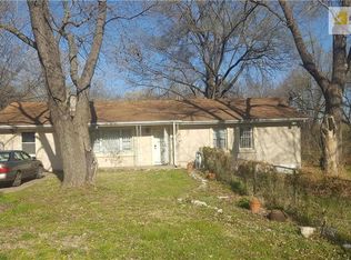 2201 S 22nd St, Kansas City, KS 66106