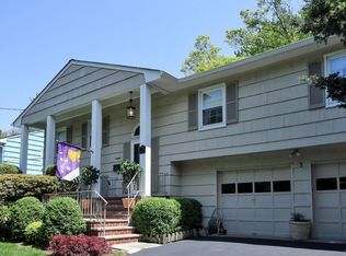 3 Berkeley Rd, Livingston, NJ 07039