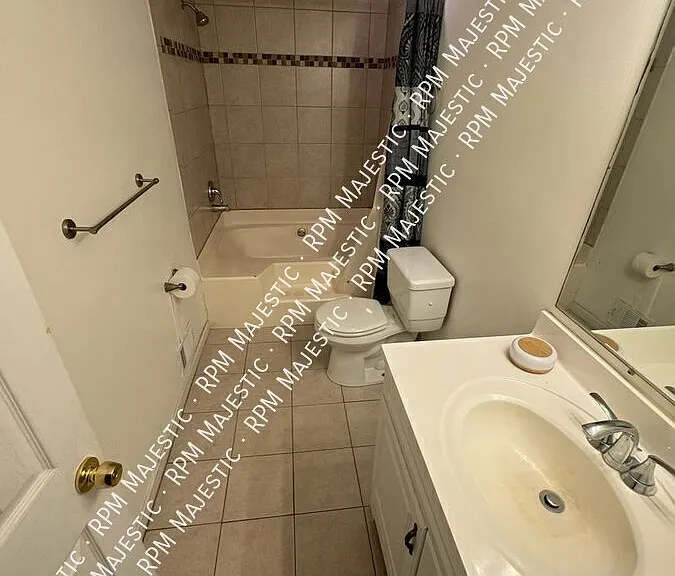 3518 Moonlight Ct — Photo 17