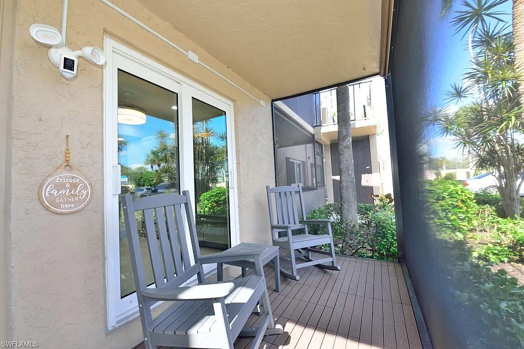 2 bed, 2.0 bath, 1284 sqft, $3,500 — Photo 2