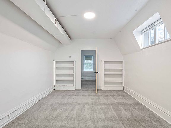 5th image of 2230 Tilbury Ave #3