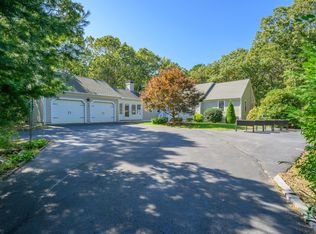 109 Palomino Dr, Barnstable, MA 02630