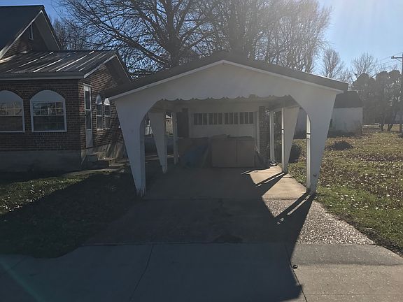 Covered Carport and garage