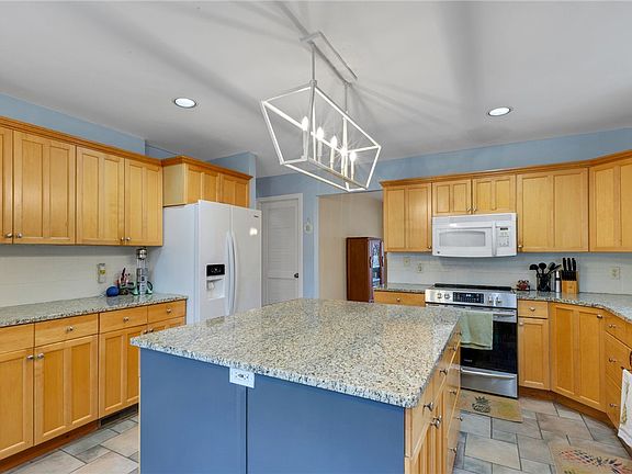 11th image of this home