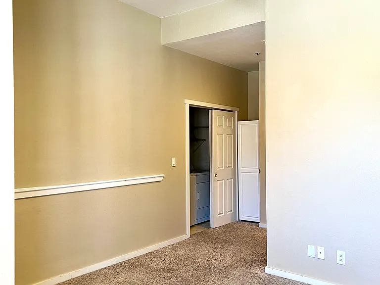 70 W 6th Ave #205 — Photo 19